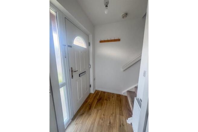 32 Fuchsia Close (1).jpg