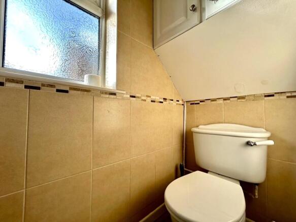 3 bed Semi-Detached for sale Image 6