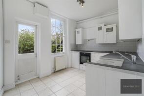25, Pentonville Road, London N1 9LP