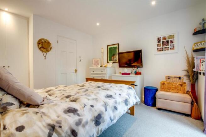 Bedroom2.jpg