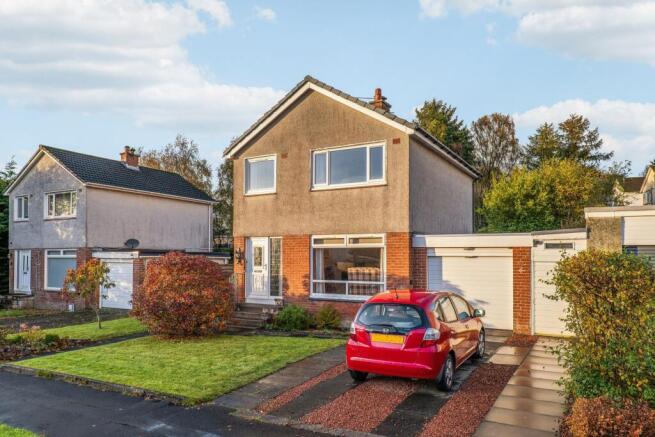 3-bed detached on Lever Road, Helensburgh, G84, £290,000