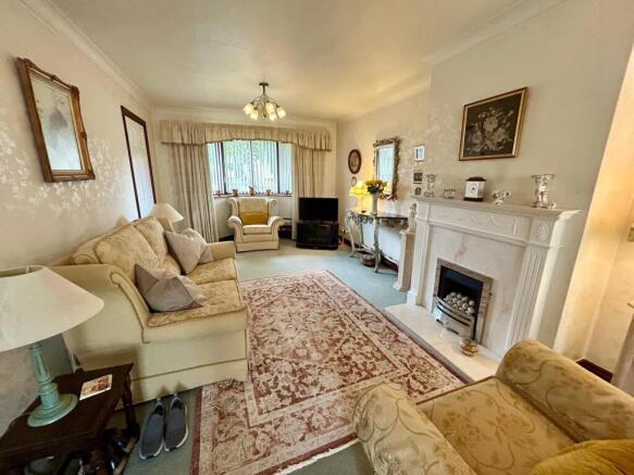 4 bed Detached for sale Image 4