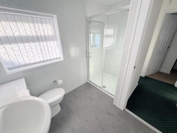 3 bed House for sale Image 7