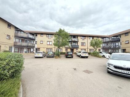 Shapland Way, London, N13