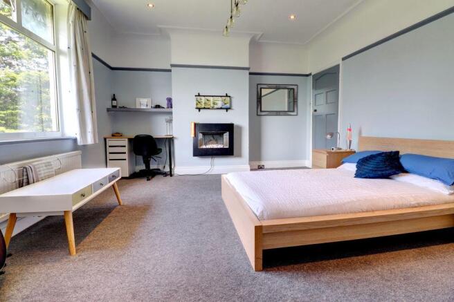 Bedroom 2 (Double with Ensuite)