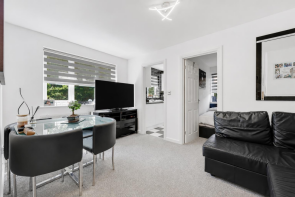 2, Wroxall Court, Linnet Way, Purfleet-on-thames RM19 1TX