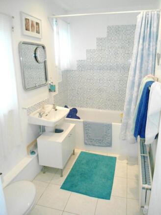 Photo 10