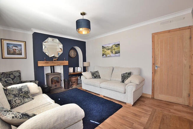 4 bed Detached for sale Image 4