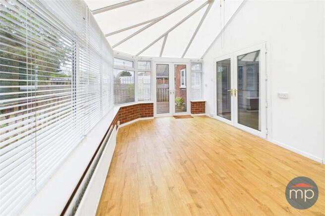2 bed Bungalow for sale Image 10