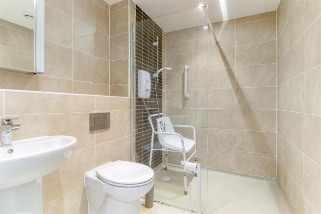 1 bed Flat for sale Image 12