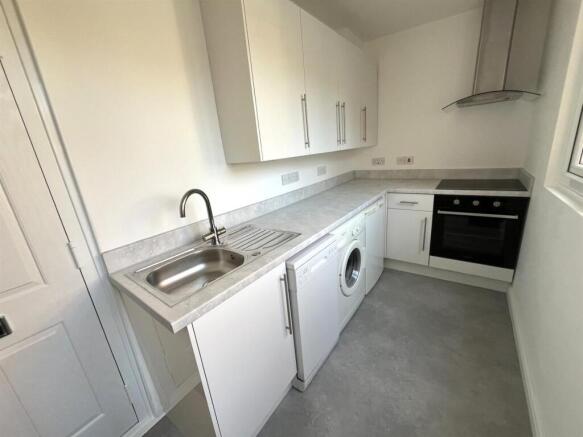 kitchen 1.jpg