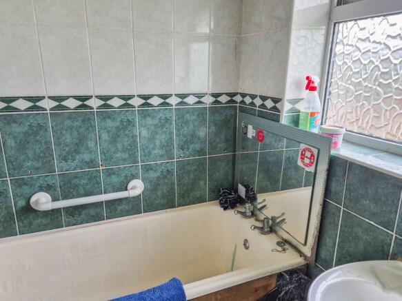 3 bed Semi-Detached for sale Image 8