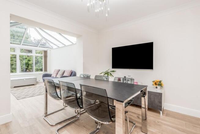4 bed Detached for sale Image 12