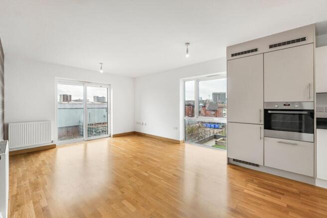 Lounge/Kitchen