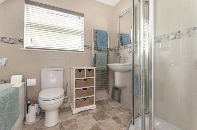 En-Suite Bathroom