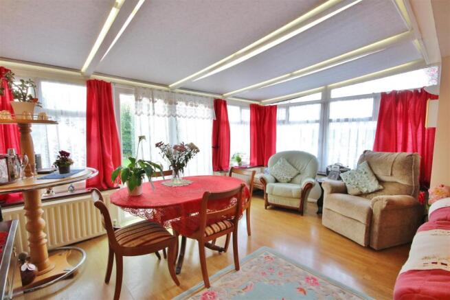 Lounge/Diner