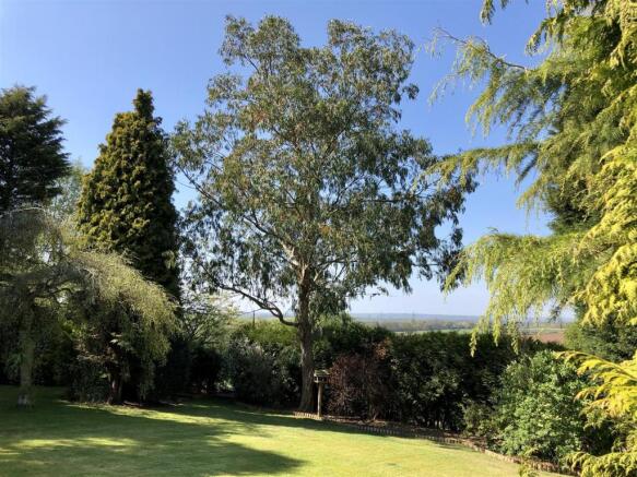 Rear garden with views .jpg