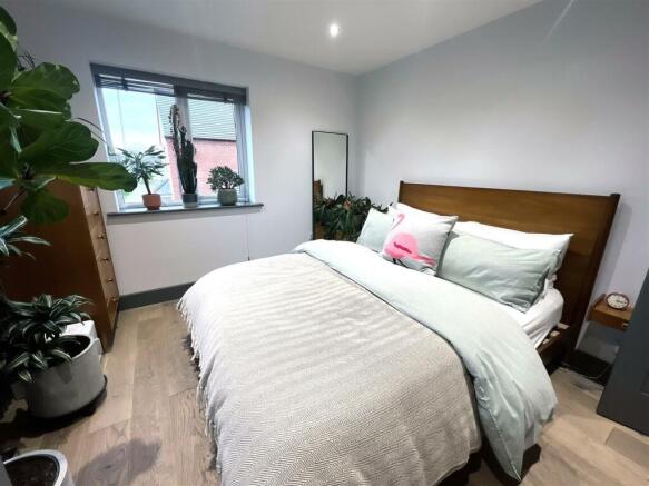 bed 2 br.JPG