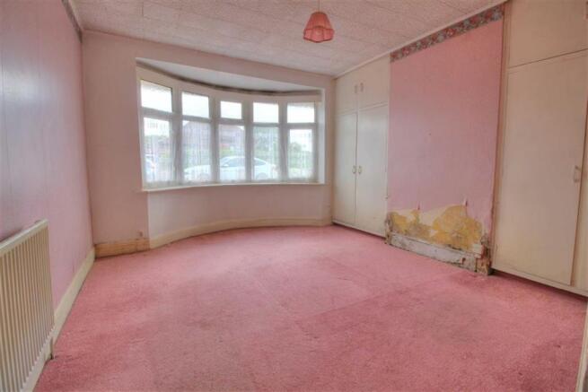 Bedroom 1: