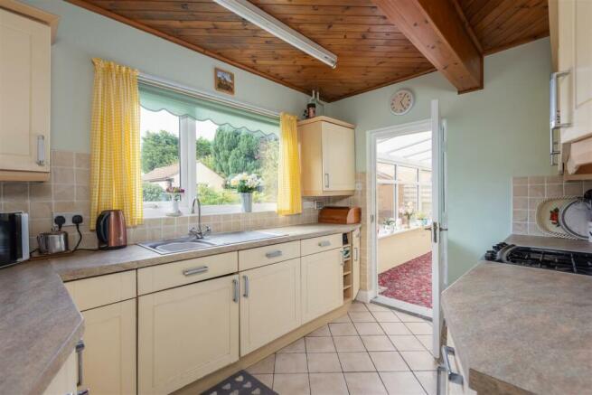 The Avenue 16 Kitchen-1.jpg