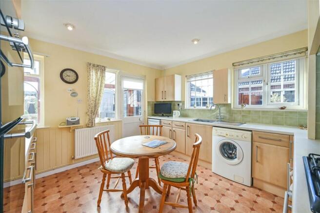 Kitchen/Breakfast Room