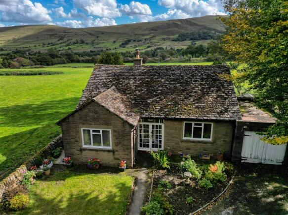 Saxton Mee Barnfield 004.jpg