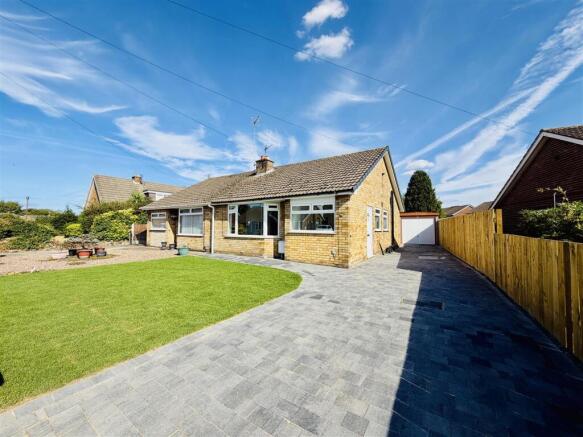 2 bed Semi-Detached Bungalow for sale in selby