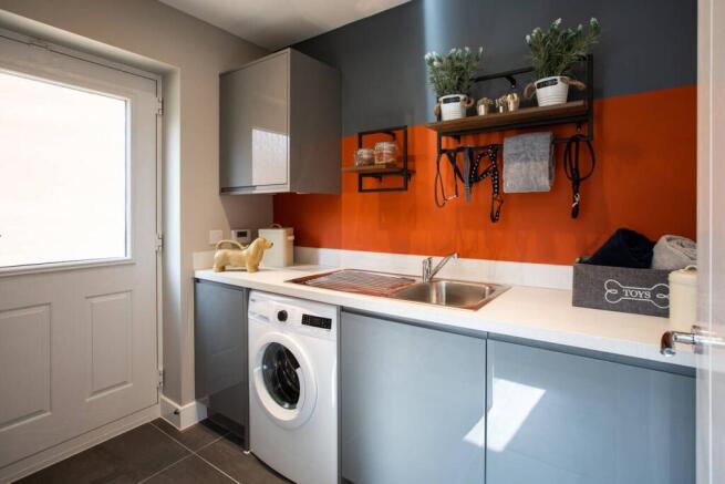 4 bed Detached for sale Image 7