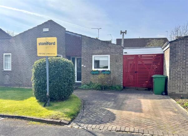 23 Priory Close front.jpg