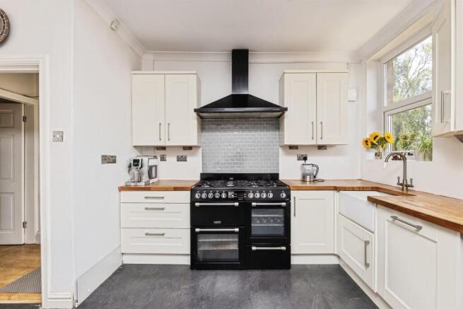 3 bed Detached for sale Image 5