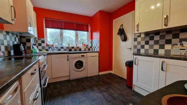 Kitchen / Breakfast Room