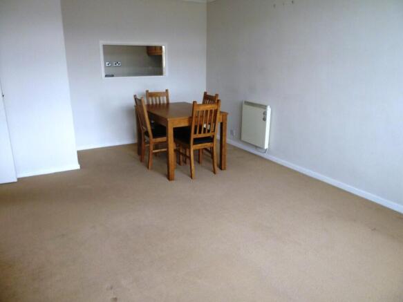 Living/dining room