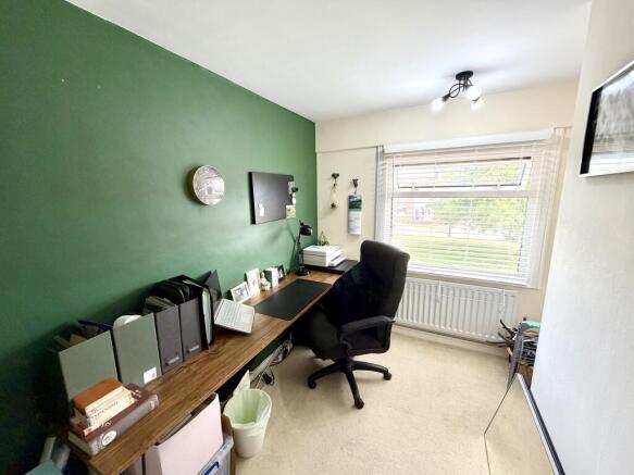 3 bed Terraced for sale Image 10