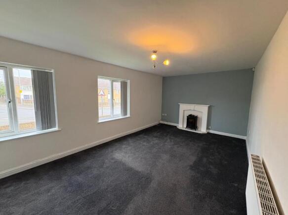 2 bed Detached Bungalow to rent Image 4