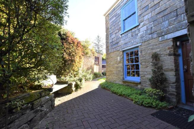 Side Courtyard
