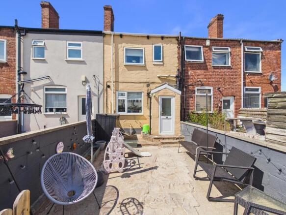 2 bed Terraced for sale Image 5