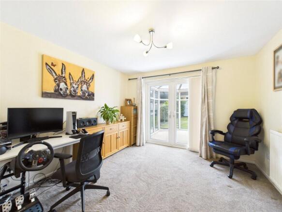 Curtis Hayward Drive, Quedgeley, Gloucester, Gloucestershire, GL2 photo 4
