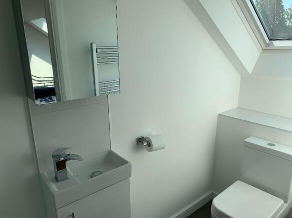 En suite bathroom