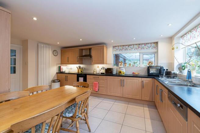 Kitchen/Breakfast Ro