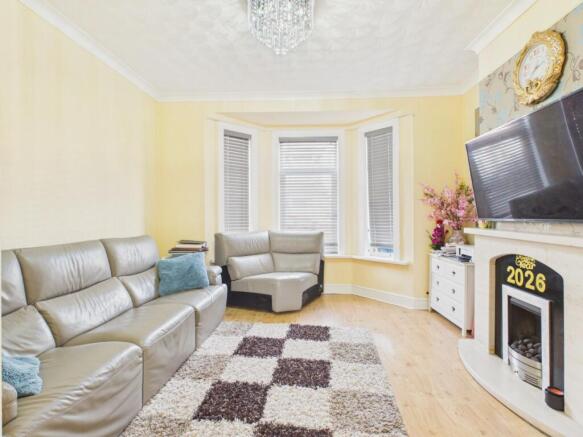 Westminster Avenue, Hull, East Riding of Yorkshire, HU8 9AG photo 3