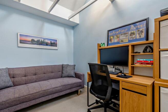 8578331-interior03-800.jpg