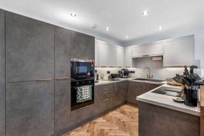 1 bed Flat for sale Image 4