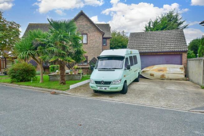 Driveway/Parking