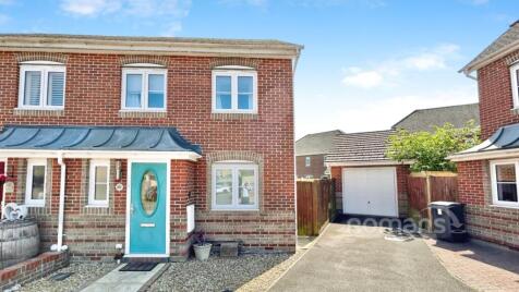 Wiltshire Crescent, Basingstoke, Hampshire