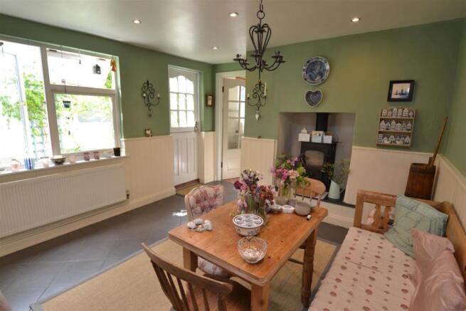 BREAKFAST ROOM