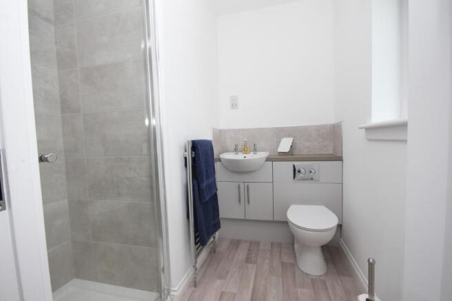 Master Bedroom En Suite Shower Room