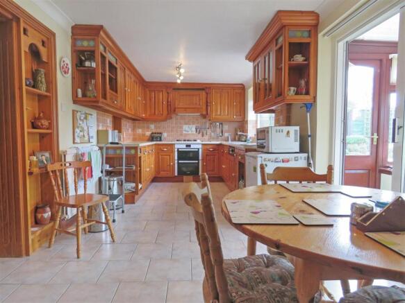 Kitchen .JPG