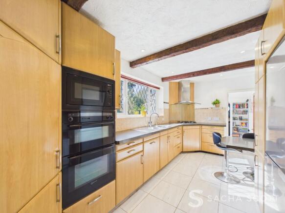 Kitchen / Breakfast Room