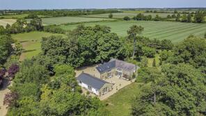 Crown Barn, Street From Fringford To Caversfield, Bicester OX27 8RQ