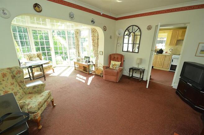 Lounge/Sitting Room